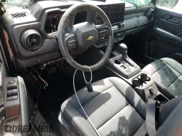 ✅ 2023 Chevrolet Colorado 2WD Work Truck • VIN: 1GCGSBEC8P1255524 • Лот: 69118804. Опубликован ранее на Copart с пробегом 14 198 миль. Бесплатный доступ к архиву аукционных продаж из США и подробный отчёт об истории автомобиля на DreamBid. Изображение 8.