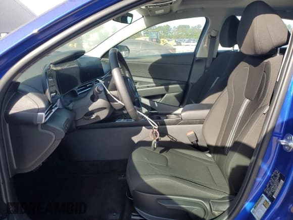 ✅ 2025 Hyundai Elantra SEL Convenience • VIN: KMHLS4DG0SU877293 • Lot: 82249575. Listed on Copart with 10,254 mi. Free auction sales archive from the USA and detailed vehicle history report at DreamBid. Image 7.