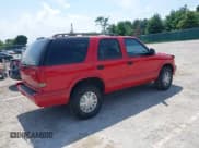 ✅ 1997 GMC Jimmy SLT • VIN: 1GKDT13W3V2526475 • Lot: 42608512. Listed on IAAI with 139,441 mi. Free auction sales archive from the USA and detailed vehicle history report at DreamBid. Image 4.