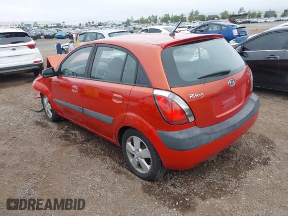 ✅ 2007 Kia Rio SX • VIN: KNADE163476292864 • Лот: 42383173. Опубликован ранее на IAAI с пробегом Не указан. Бесплатный доступ к архиву аукционных продаж из США и подробный отчёт об истории автомобиля на DreamBid. Изображение 3.