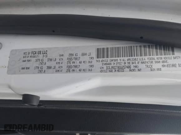 2016 Ram 1500 Tradesman z VIN 3C6JR6DT8GG257406, wystawiony jako IAAI lot #43430639 z przebiegiem 88 663 mil mil oraz . Historia ofert i sprzedaży dostępna na DreamBid. Obrazek 9.