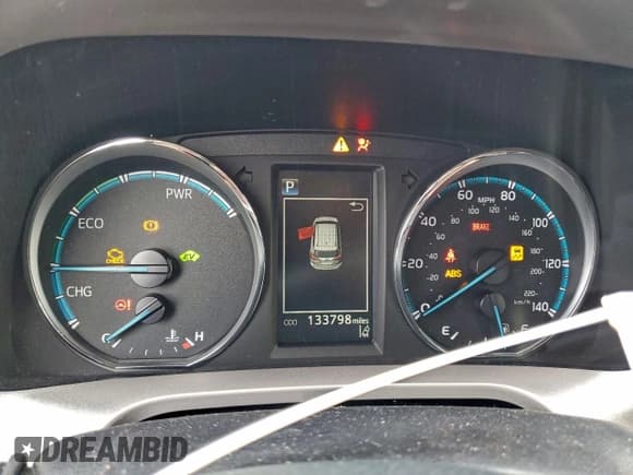 ✅ 2017 Toyota RAV4 XLE • VIN: JTMRJREV8HD142470 • Лот: 94296495. Опубликован ранее на Copart с пробегом 133 798 миль. Бесплатный доступ к архиву аукционных продаж из США и подробный отчёт об истории автомобиля на DreamBid. Изображение 9.