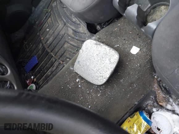 ✅ 2004 Chevrolet Colorado LS Z71 • VIN: 1GCDT196848174976 • Lot: 41465139. Wystawiony na IAAI z przebiegiem 185 149 mil. Bezpłatny archiwum sprzedaży aukcyjnych z USA i szczegółowy raport historii pojazdu na DreamBid. Zdjęcie 12.