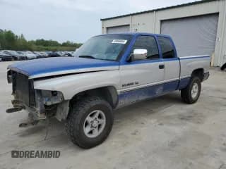 ✅ 1997 Dodge 1500 • VIN: 3B7HF13Y9VG726936 • Лот: 48866854. Опубликован ранее на Copart с пробегом 211 819 миль. Бесплатный доступ к архиву аукционных продаж из США и подробный отчёт об истории автомобиля на DreamBid. Изображение 1.