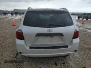 ✅ 2010 Toyota Highlander Sport • VIN: 5TDXK3EH0AS002287 • Лот: 52805395. Опубликован ранее на Copart с пробегом 232 357 миль. Бесплатный доступ к архиву аукционных продаж из США и подробный отчёт об истории автомобиля на DreamBid. Изображение 6.