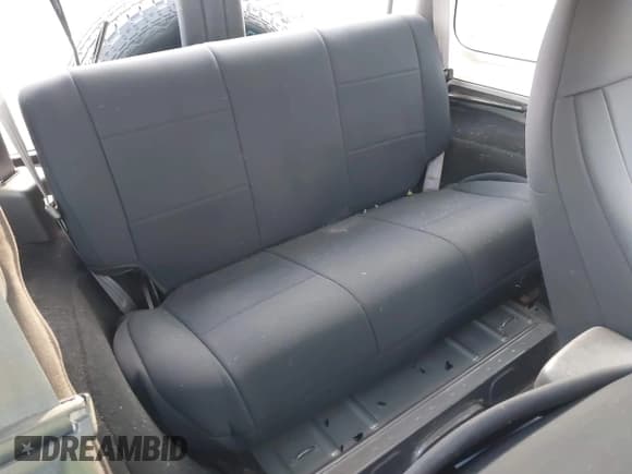 ✅ 2000 Jeep Wrangler Sport • VIN: 1J4FA49S7YP803999 • Лот: 43678888. Опубликован ранее на IAAI с пробегом 163 600 миль. Бесплатный доступ к архиву аукционных продаж из США и подробный отчёт об истории автомобиля на DreamBid. Изображение 8.