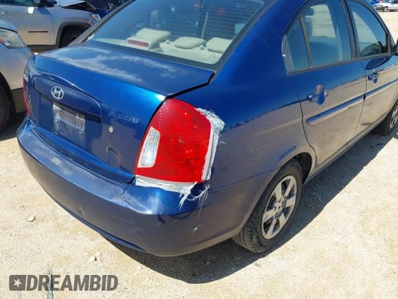 ✅ 2007 Hyundai Accent GLS • VIN: KMHCN46C17U143111 • Лот: 42628749. Опубликован ранее на IAAI с пробегом 283 767 миль. Бесплатный доступ к архиву аукционных продаж из США и подробный отчёт об истории автомобиля на DreamBid. Изображение 12.