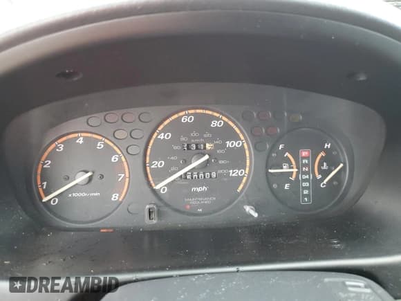 ✅ 1998 Honda CR-V LX • VIN: JHLRD2842WC007749 • Lot: 84207715. Wystawiony na Copart z przebiegiem 150 009 mil. Bezpłatny archiwum sprzedaży aukcyjnych z USA i szczegółowy raport historii pojazdu na DreamBid. Zdjęcie 9.