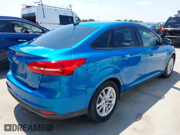 ✅ 2016 Ford Focus SE • VIN: 1FADP3F22GL314965 • Lot: 43073881. Wystawiony na IAAI z przebiegiem 126 844 mil. Bezpłatny archiwum sprzedaży aukcyjnych z USA i szczegółowy raport historii pojazdu na DreamBid. Zdjęcie 4.
