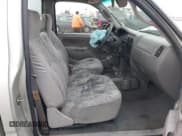 ✅ 2004 Toyota Tacoma • VIN: 5TENL42N24Z352936 • Lot: 42857125. Listed on IAAI with 328,134 mi. Free auction sales archive from the USA and detailed vehicle history report at DreamBid. Image 5.