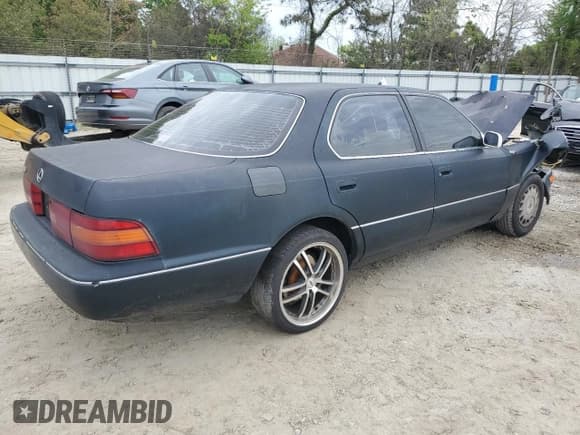 ✅ 1991 Lexus LS • VIN: JT8UF11E4M0076020 • Лот: 52719645. Опубликован ранее на Copart с пробегом 171 298 миль. Бесплатный доступ к архиву аукционных продаж из США и подробный отчёт об истории автомобиля на DreamBid. Изображение 3.