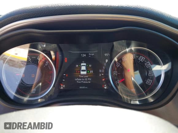 ✅ 2020 Dodge Challenger R/T • VIN: 2C3CDZBT5LH155077 • Lot: 43560315. Wystawiony na IAAI z przebiegiem 83 535 mil. Bezpłatny archiwum sprzedaży aukcyjnych z USA i szczegółowy raport historii pojazdu na DreamBid. Zdjęcie 7.