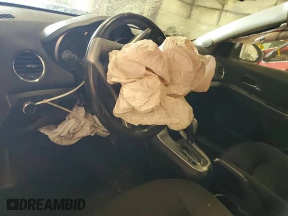 2014 Chevrolet Cruze 1LT with VIN 1G1PC5SB2E7457210, listed as a Copart auction lot 82229475 with Not provided miles and Clean title. Bid and sale history available at DreamBid. Image 8.