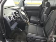 ✅ 2005 Honda Element EX • VIN: 5J6YH186X5L005149 • Lot: 89813305. Wystawiony na Copart z przebiegiem 251 823 mil. Bezpłatny archiwum sprzedaży aukcyjnych z USA i szczegółowy raport historii pojazdu na DreamBid. Zdjęcie 7.