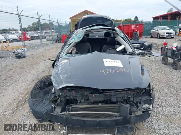 2015 Chevrolet Malibu LT z VIN 1G11D5SL8FF299555, wystawiony jako IAAI lot #43223812 z przebiegiem 264 347 mil mil oraz . Historia ofert i sprzedaży dostępna na DreamBid. Obrazek 6.