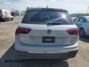 ✅ 2018 Volkswagen Tiguan SEL • VIN: 3VV2B7AX9JM036891 • Лот: 55384375. Опубликован ранее на Copart с пробегом 71 213 миль. Бесплатный доступ к архиву аукционных продаж из США и подробный отчёт об истории автомобиля на DreamBid. Изображение 6.