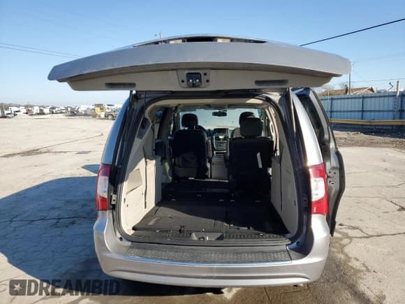 ✅ 2014 Chrysler Town & Country Touring • VIN: 2C4RC1BG8ER367417 • Lot: 42651785. Listed on Copart with 111,394 mi. Free auction sales archive from the USA and detailed vehicle history report at DreamBid. Image 6.