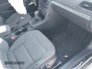 ✅ 2018 Volkswagen Golf S • VIN: 3VW117AU6JM753197 • Lot: 41328991. Listed on IAAI with 142,476 mi. Free auction sales archive from the USA and detailed vehicle history report at DreamBid. Image 5.