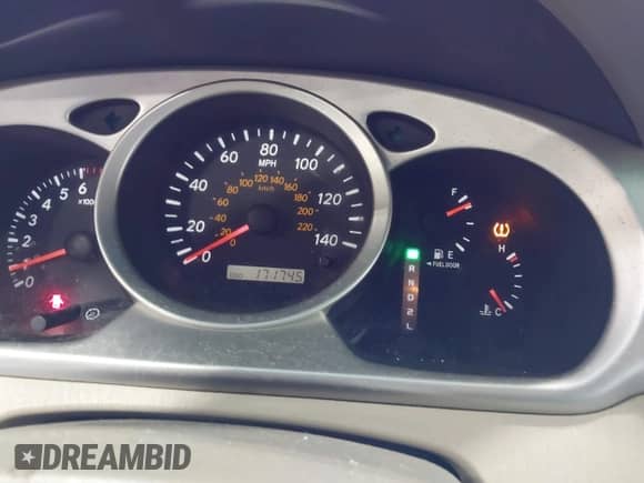 2006 Toyota Highlander z VIN JTEGD21A160146952, wystawiony jako IAAI lot #43018424 z przebiegiem 171 745 mil mil oraz . Historia ofert i sprzedaży dostępna na DreamBid. Obrazek 7.