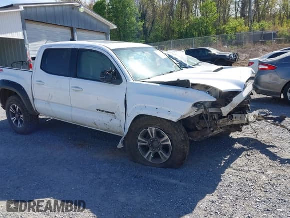 ✅ 2017 Toyota Tacoma SR5 • VIN: 5TFCZ5AN9HX061330 • Lot: 42061356. Listed on IAAI with 222,590 mi. Free auction sales archive from the USA and detailed vehicle history report at DreamBid. Image 1.