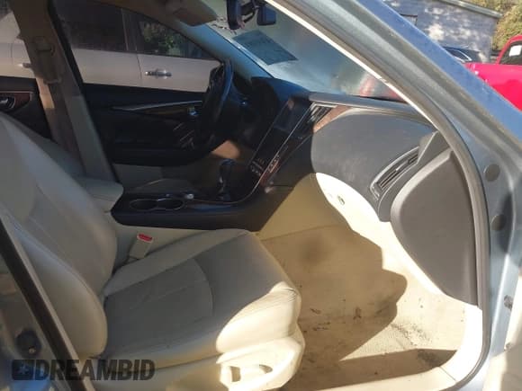 ✅ 2014 Infiniti Q50 Premium • VIN: JN1BV7AP7EM682540 • Lot: 43693093. Wystawiony na IAAI z przebiegiem 121 733 mil. Bezpłatny archiwum sprzedaży aukcyjnych z USA i szczegółowy raport historii pojazdu na DreamBid. Zdjęcie 5.