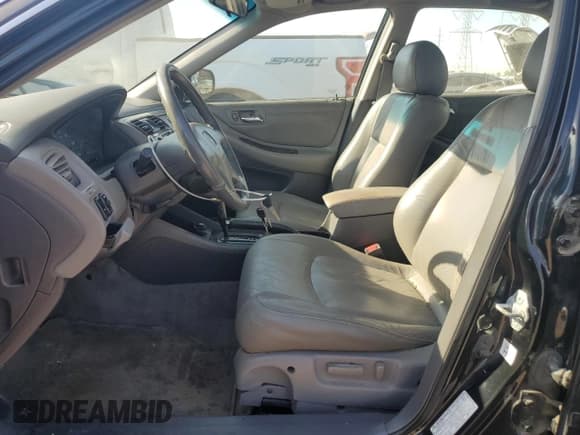 ✅ 1999 Honda Accord EX • VIN: 1HGCG1656XA056483 • Lot: 81012165. Wystawiony na Copart z przebiegiem 172 315 mil. Bezpłatny archiwum sprzedaży aukcyjnych z USA i szczegółowy raport historii pojazdu na DreamBid. Zdjęcie 7.