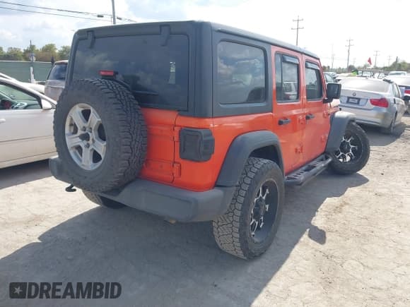 ✅ 2018 Jeep Wrangler Unlimited Sport S • VIN: 1C4HJXDG9JW226181 • Lot: 43527960. Listed on IAAI with 191,406 mi. Free auction sales archive from the USA and detailed vehicle history report at DreamBid. Image 4.
