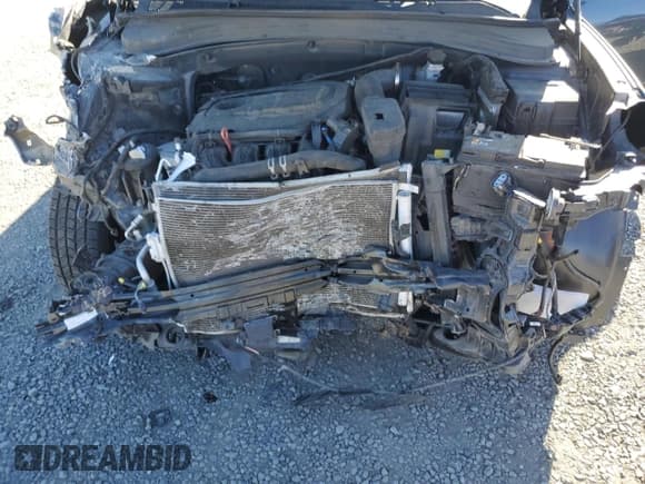 ✅ 2020 Hyundai Santa Fe SE • VIN: 5NMS23AD2LH173450 • Lot: 82089665. Wystawiony na Copart z przebiegiem 86 838 mil. Bezpłatny archiwum sprzedaży aukcyjnych z USA i szczegółowy raport historii pojazdu na DreamBid. Zdjęcie 12.