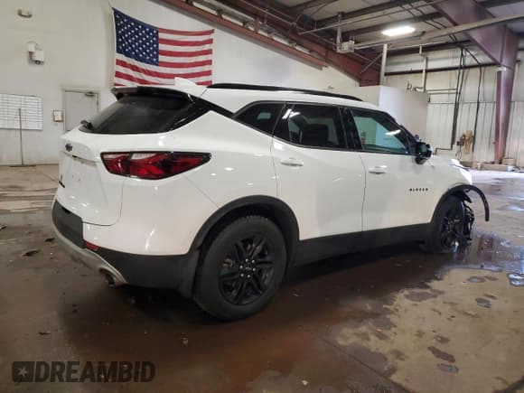 ✅ 2022 Chevrolet Blazer LT • VIN: 3GNKBJRS7NS145282 • Lot: 43135975. Listed on Copart with 28,368 mi. Free auction sales archive from the USA and detailed vehicle history report at DreamBid. Image 3.
