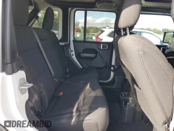 ✅ 2020 Jeep Wrangler Unlimited Sport Altitude • VIN: 1C4HJXDG3LW185422 • Lot: 87213605. Listed on Copart with 70,558 mi. Free auction sales archive from the USA and detailed vehicle history report at DreamBid. Image 11.