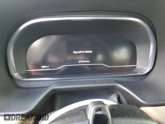 ✅ 2023 Chevrolet Suburban Premier • VIN: 1GNSKFKL9PR557399 • Lot: 67524634. Wystawiony na Copart z przebiegiem 15 613 mil. Bezpłatny archiwum sprzedaży aukcyjnych z USA i szczegółowy raport historii pojazdu na DreamBid. Zdjęcie 9.