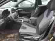 2020 Hyundai Veloster 2.0 z VIN KMHTG6AF6LU021359, wystawiony jako Copart lot #47459375 z przebiegiem 36 444 mil mil oraz Szkoda całkowita • Salvage title. Historia ofert i sprzedaży dostępna na DreamBid. Obrazek 7.
