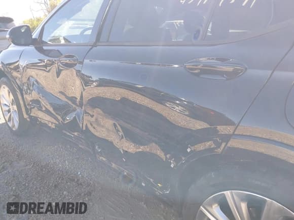 ✅ 2024 Buick Envista Avenir • VIN: KL47LCE2XRB077844 • Lot: 43471591. Wystawiony na IAAI z przebiegiem 21 299 mil. Bezpłatny archiwum sprzedaży aukcyjnych z USA i szczegółowy raport historii pojazdu na DreamBid. Zdjęcie 17.