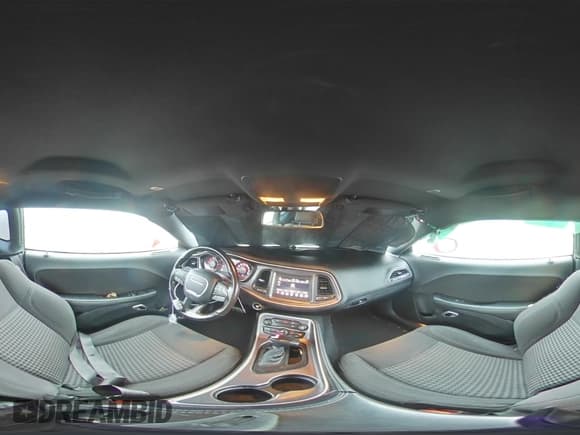 ✅ 2020 Dodge Challenger SXT • VIN: 2C3CDZAG1LH218597 • Lot: 69833764. Wystawiony na Copart z przebiegiem 69 168 mil. Bezpłatny archiwum sprzedaży aukcyjnych z USA i szczegółowy raport historii pojazdu na DreamBid. Zdjęcie 13.