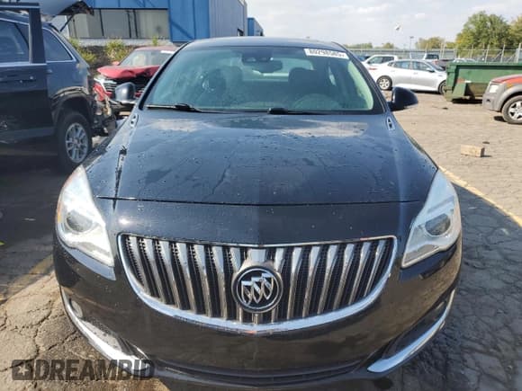✅ 2017 Buick Regal Premium II • VIN: 2G4GS5GX0H9119172 • Lot: 80298585. Listed on Copart with 70,211 mi. Free auction sales archive from the USA and detailed vehicle history report at DreamBid. Image 5.