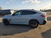✅ 2022 BMW X4 M • VIN: 5YM23EC00N9L35827 • Лот: 87932635. Опубликован ранее на Copart с пробегом Не указан. Бесплатный доступ к архиву аукционных продаж из США и подробный отчёт об истории автомобиля на DreamBid. Изображение 2.