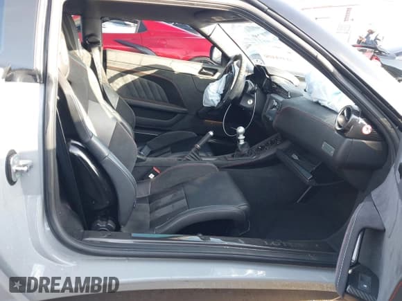 ✅ 2021 Lotus Evora • VIN: SCCLMDDN1MHA10513 • Lot: 41491400. Wystawiony na IAAI z przebiegiem 18 170 mil. Bezpłatny archiwum sprzedaży aukcyjnych z USA i szczegółowy raport historii pojazdu na DreamBid. Zdjęcie 5.