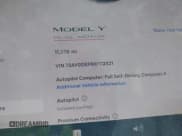 ✅ 2024 Tesla Model Y Performance • VIN: 7SAYGDEF6RF112421 • Lot: 43566102. Wystawiony na IAAI z przebiegiem 11 378 mil. Bezpłatny archiwum sprzedaży aukcyjnych z USA i szczegółowy raport historii pojazdu na DreamBid. Zdjęcie 7.