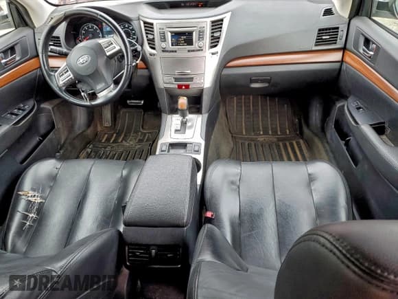 ✅ 2014 Subaru Outback Limited • VIN: 4S4BRBLC0E3226606 • Лот: 94289265. Опубликован ранее на Copart с пробегом 220 849 миль. Бесплатный доступ к архиву аукционных продаж из США и подробный отчёт об истории автомобиля на DreamBid. Изображение 8.