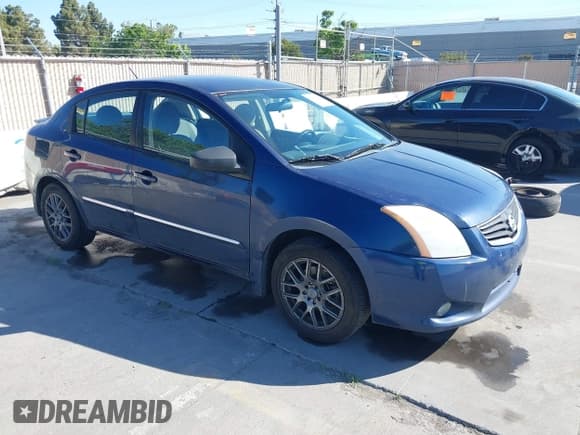 ✅ 2011 Nissan Sentra SR • VIN: 3N1AB6AP2BL730689 • Lot: 42236213. Wystawiony na IAAI z przebiegiem 181 975 mil. Bezpłatny archiwum sprzedaży aukcyjnych z USA i szczegółowy raport historii pojazdu na DreamBid. Zdjęcie 1.