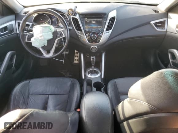 ✅ 2015 Hyundai Veloster RE:FLEX • VIN: KMHTC6AD7FU219141 • Lot: 41709595. Wystawiony na Copart z przebiegiem 170 776 mil. Bezpłatny archiwum sprzedaży aukcyjnych z USA i szczegółowy raport historii pojazdu na DreamBid. Zdjęcie 8.