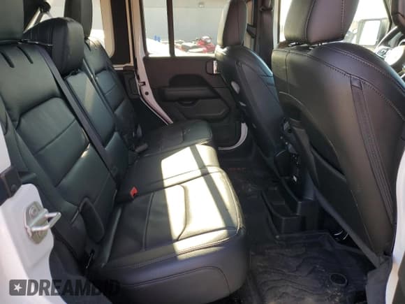 ✅ 2023 Jeep Wrangler High Altitude • VIN: 1C4HJXEGXPW625463 • Lot: 87252224. Wystawiony na Copart z przebiegiem 7 072 mil. Bezpłatny archiwum sprzedaży aukcyjnych z USA i szczegółowy raport historii pojazdu na DreamBid. Zdjęcie 11.