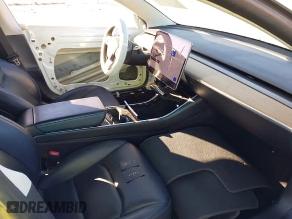 ✅ 2020 Tesla Model 3 Long Range • VIN: 5YJ3E1EB4LF803253 • Lot: 43455212. Listed on IAAI with 91,339 mi. Free auction sales archive from the USA and detailed vehicle history report at DreamBid. Image 5.