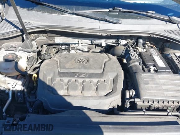 ✅ 2020 Volkswagen Tiguan SE • VIN: 3VV3B7AX4LM058983 • Lot: 43642498. Wystawiony na IAAI z przebiegiem 124 683 mil. Bezpłatny archiwum sprzedaży aukcyjnych z USA i szczegółowy raport historii pojazdu na DreamBid. Zdjęcie 10.