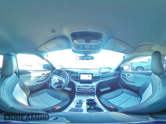 ✅ 2024 Ford Explorer XLT • VIN: 1FMSK7DH1RGA70831 • Lot: 92366195. Wystawiony na Copart z przebiegiem 20 397 mil. Bezpłatny archiwum sprzedaży aukcyjnych z USA i szczegółowy raport historii pojazdu na DreamBid. Zdjęcie 15.