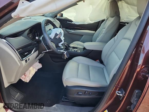 ✅ 2023 Cadillac XT4 FWD Premium Luxury • VIN: 1GYFZCR43PF101977 • Lot: 81927525. Listed on Copart with 17,023 mi. Free auction sales archive from the USA and detailed vehicle history report at DreamBid. Image 7.