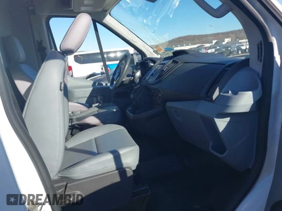 ✅ 2019 Ford Transit • VIN: 1FTYR2XM0KKB31496 • Лот: 41060049. Опубликован ранее на IAAI с пробегом 60 004 миль. Бесплатный доступ к архиву аукционных продаж из США и подробный отчёт об истории автомобиля на DreamBid. Изображение 5.