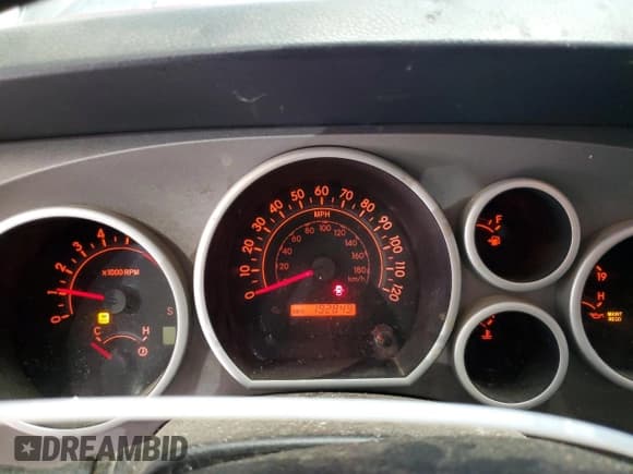 ✅ 2013 Toyota Tundra • VIN: 5TFUY5F11DX285117 • Lot: 86246065. Listed on Copart with 192,849 mi. Free auction sales archive from the USA and detailed vehicle history report at DreamBid. Image 9.