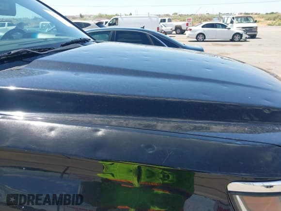 ✅ 2017 Chevrolet Suburban LS • VIN: 1GNSCGKC1HR255867 • Lot: 42743684. Wystawiony na IAAI z przebiegiem 121 355 mil. Bezpłatny archiwum sprzedaży aukcyjnych z USA i szczegółowy raport historii pojazdu na DreamBid. Zdjęcie 6.