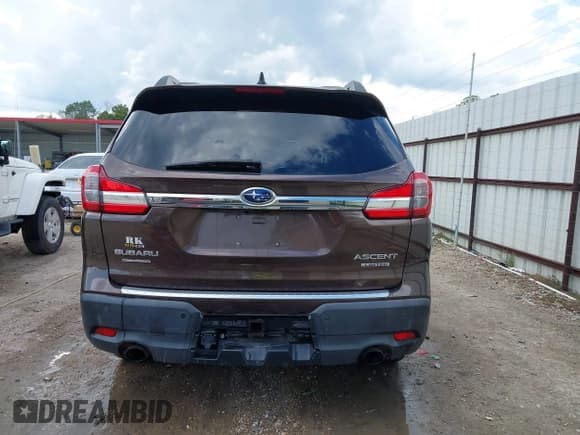 ✅ 2019 Subaru Ascent Limited • VIN: 4S4WMAMD4K3407253 • Lot: 43362435. Listed on IAAI with 138,533 mi. Free auction sales archive from the USA and detailed vehicle history report at DreamBid. Image 17.